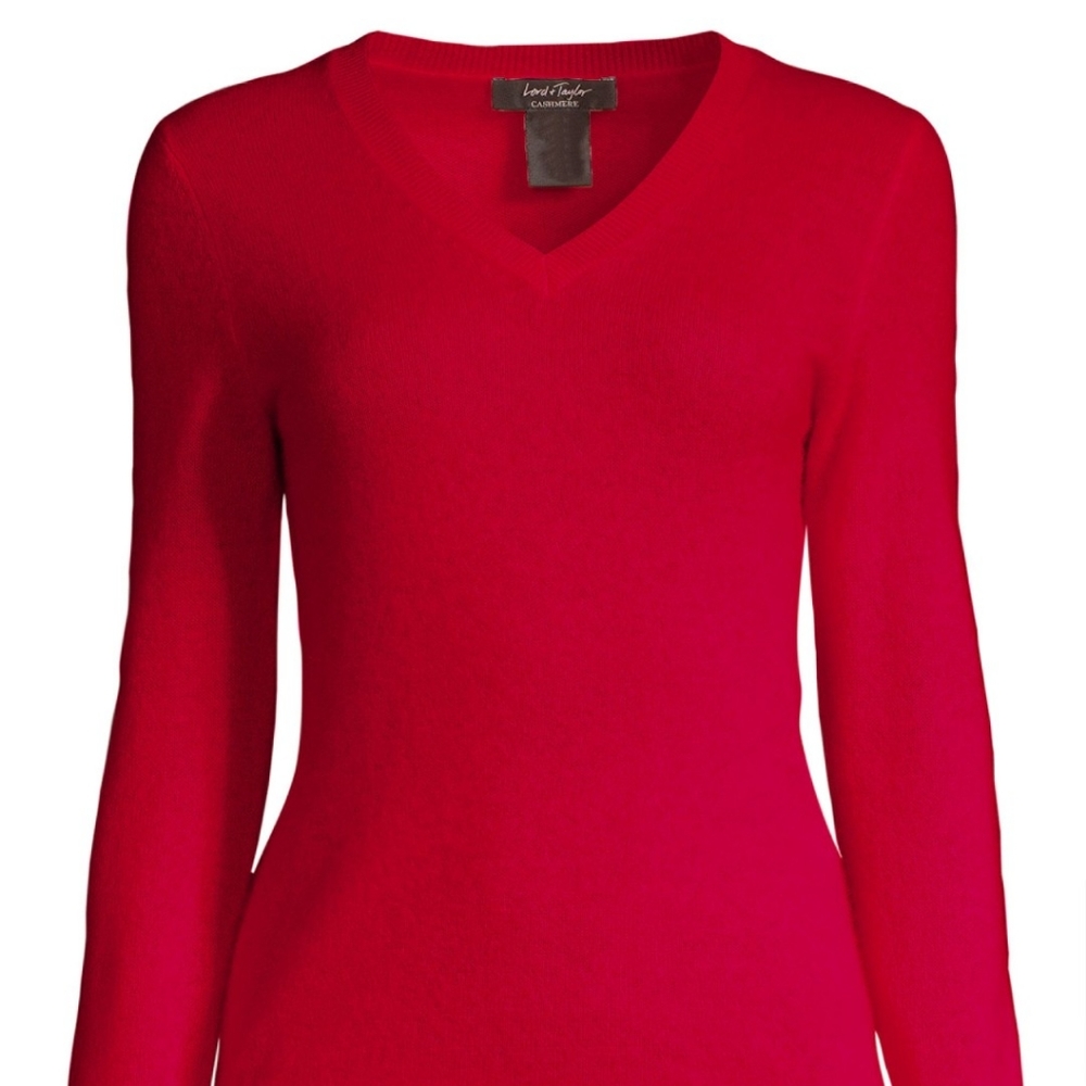 DONATING SOON Cashmere V-neck Pullover Sweater
